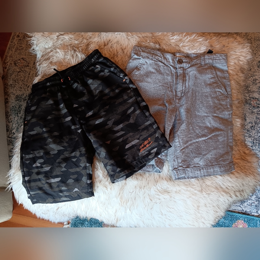 2 Pairs Bundle Lot  Boys 7/8 Shorts